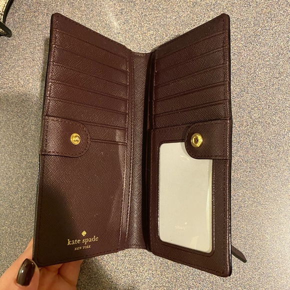 Kate Spade Wallet - Picture 2 of 3